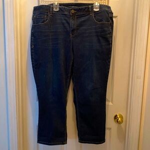 Lane Bryant 22 crop. Dark wash. EUC